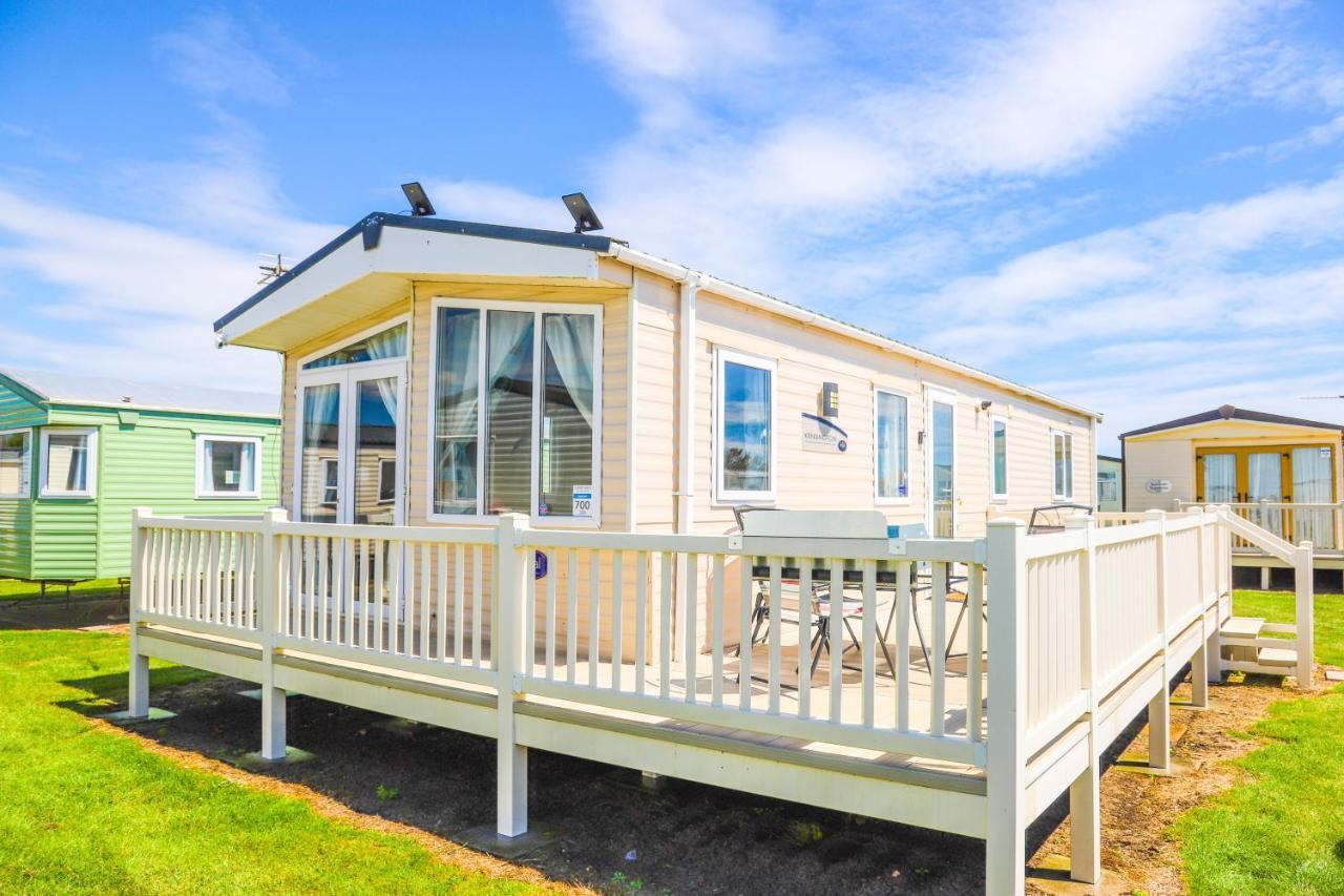 Big Skies Platinum Plus Holiday Home With Wifi, Netflix, Dishwasher, Decking Camber Dış mekan fotoğraf
