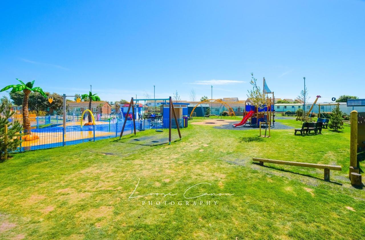 Big Skies Platinum Plus Holiday Home With Wifi, Netflix, Dishwasher, Decking Camber Dış mekan fotoğraf